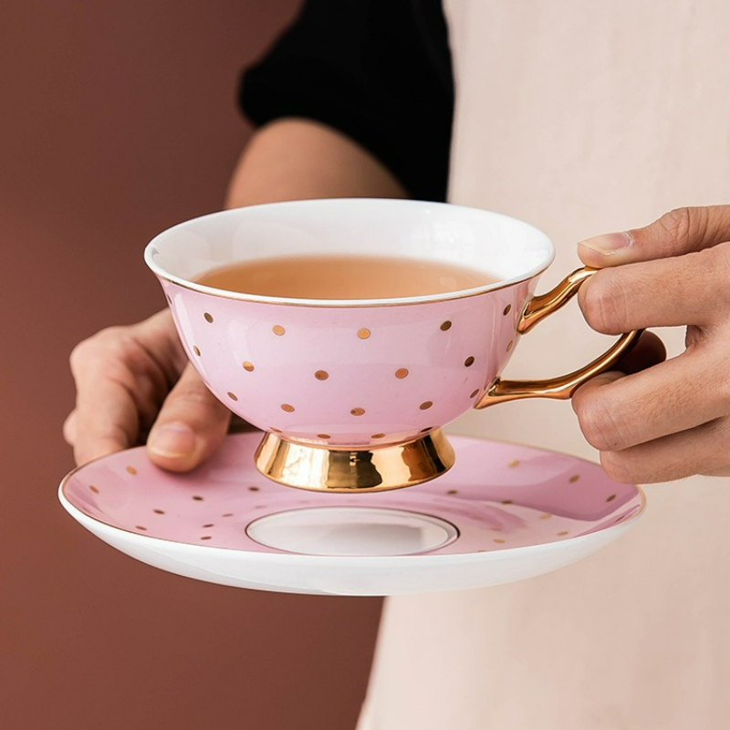 Coffee Tea Games - Керамические розовые кофейные кружки с блюдцами,